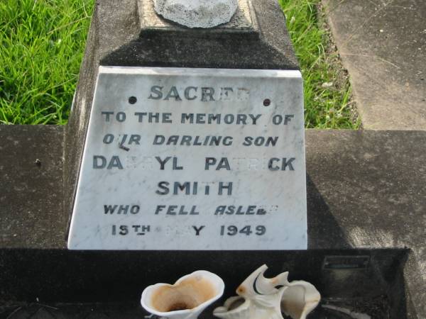 Darryl Patrick SMITH,  | son,  | died 14 May 1949;  | Appletree Creek cemetery, Isis Shire  | 