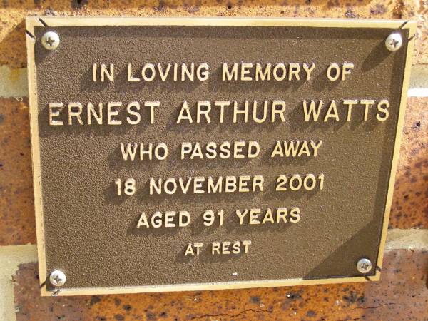 Ernest Arthur WATTS,  | died 18 Nov 2001 aged 91 years;  | Bribie Island Memorial Gardens, Caboolture Shire  | 