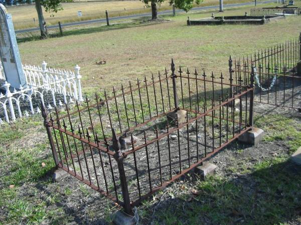 Harrisville Cemetery - Scenic Rim Regional Council  |   | 