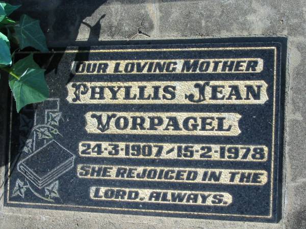 Phyllis Jean VORPAGEL, 24-3-1907 - 15-2-1978, mother;  | Lowood Trinity Lutheran Cemetery (Bethel Section), Esk Shire  | 