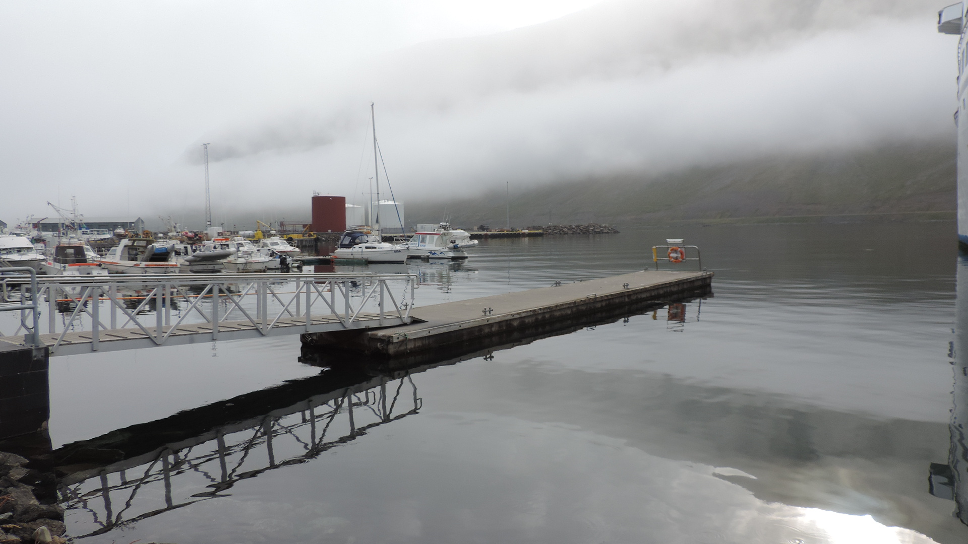fog in Isafjordur