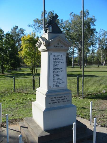 Amberley War Memorial, Ipswich  | 