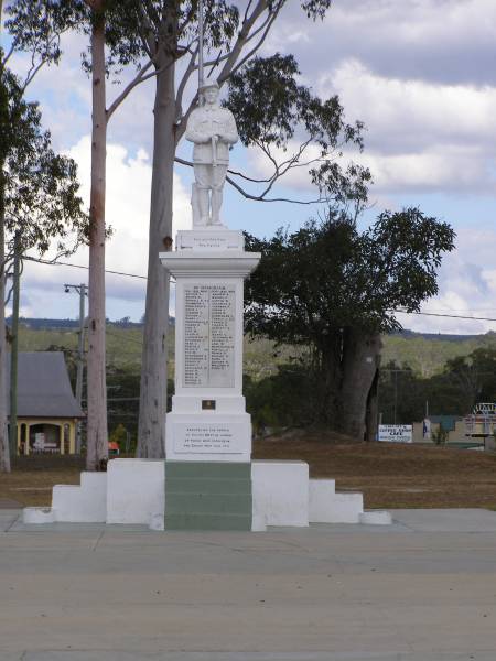 Crows Nest war memorial  |   | 