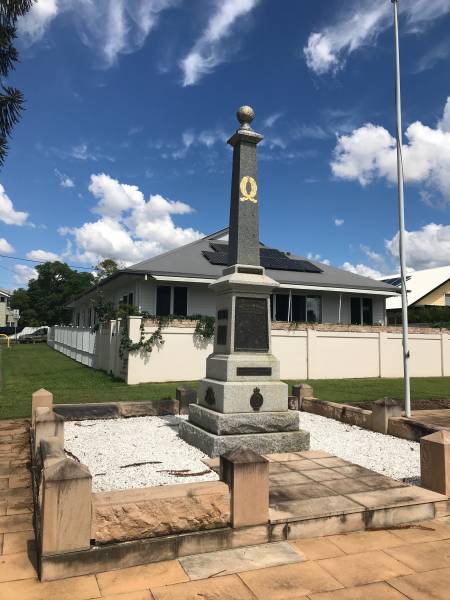 Graceville War Memorial (Sherwood Shire)  |   | 