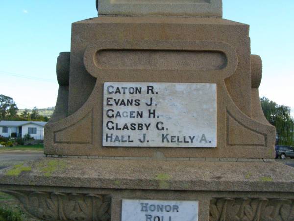 R CATON  | J EVANS  | H GAGEH  | G GLASSBY  | J HALL  | A KELLY  | Killarney War Memorial - Warwick Shire  | 