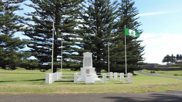 Norfolk Island War Memorial  |   | 