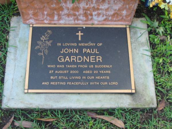 John Paul GARDNER  | 27 Aug 2000  | aged 20  |   | Albany Creek Cemetery, Pine Rivers  |   | 