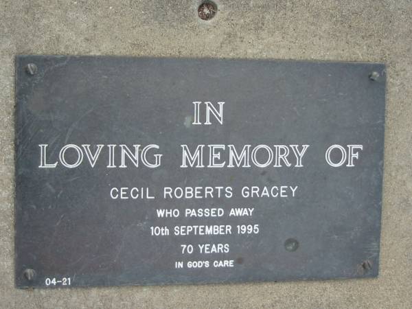Cecil Roberts GRACEY,  | died 10 Sept 1995 aged 70 years;  | Alberton Cemetery, Gold Coast City  | 