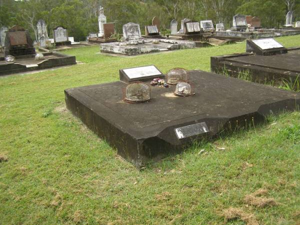 Alice Jane STEVENS,  | died 20 Jan 1970 aged 84 years;  | Samuel STEVENS,  | died 6 Sept 1970 aged 83 years;  | Alice Jane STEVENS,  | died 20 Jan 1970 aged 84 years;  | Appletree Creek cemetery, Isis Shire  | 