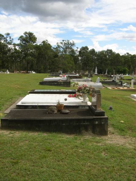 Appletree Creek cemetery, Isis Shire  | 