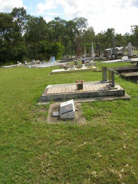 Appletree Creek cemetery, Isis Shire  | 