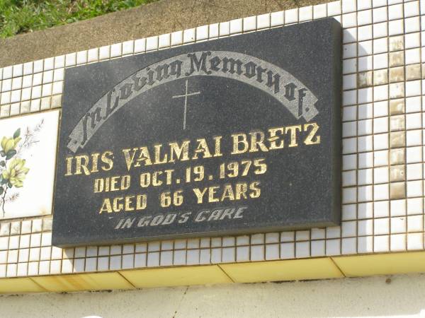 Iris Valmai BRETZ,  | died 19 Oct 1975 aged 66 years;  | Reginald Norman BRETZ,  | 24 June 1908 - 24 April 2003;  | Appletree Creek cemetery, Isis Shire  | 