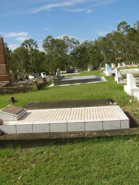 Appletree Creek cemetery, Isis Shire  | 