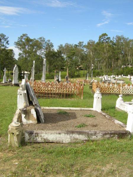 Appletree Creek cemetery, Isis Shire  | 