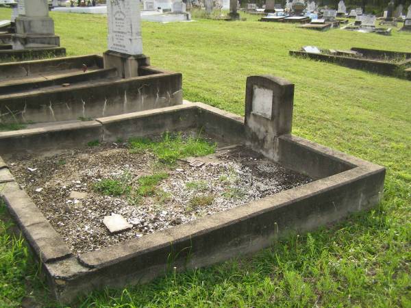 Appletree Creek cemetery, Isis Shire  | 