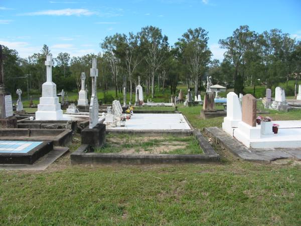 Appletree Creek cemetery, Isis Shire  | 