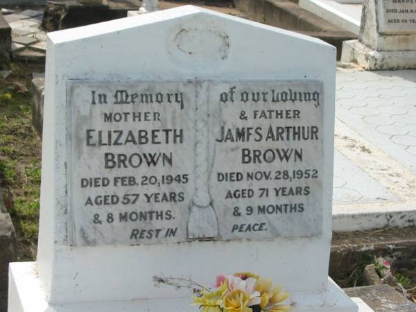 Elizabeth BROWN,  | mother,  | died 20 Feb 1945 aged 57 years 8 months;  | James Arthur BROWN,  | father,  | died 28 Nov 1952 aged 71 years 9 months;  | Appletree Creek cemetery, Isis Shire  | 