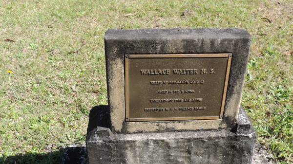 Walter H.S. WALLACE  | d 20 Mar 1918 aged 14 y 8 mo at Glen ASllyn  | third son of Fred and Annie WALLACE  | erected by H. N. V. WALLACE family  |   | Atherton Pioneer Cemetery (Samuel Dansie Park)  |   |   | 