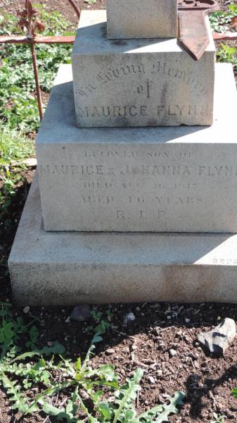 Maurice FLYNN  | d: 16 Apr? 1917 aged 46  | son of Maurice and Johanna FLYNN  |   | Aubigny Catholic Cemetery, Jondaryan  |   | 