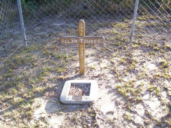 Allan TOWNER, 1924 - 1994;  | Allan Claude TOWNER,  | 1924 - 20 Jan 1994,  | missed by Joy;  | Beerburrum Cemetery, Caloundra  | 