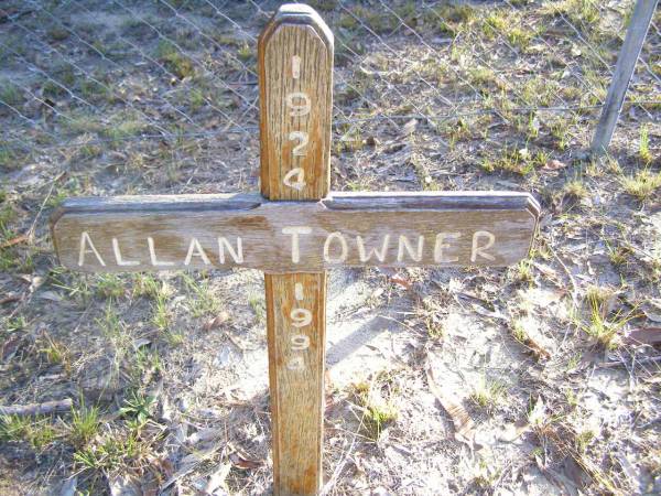 Allan TOWNER, 1924 - 1994;  | Allan Claude TOWNER,  | 1924 - 20 Jan 1994,  | missed by Joy;  | Beerburrum Cemetery, Caloundra  |
