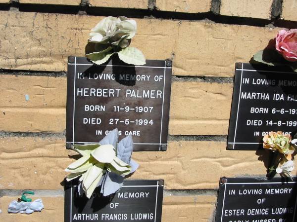 Herbert PALMER  | B: 11 Sep 1907  | D: 27 May 1994  |   | Bethania (Lutheran) Bethania, Gold Coast  | 