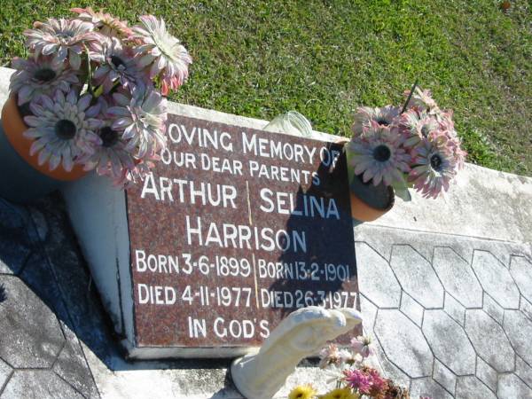 Arthur HARRISON  | B: 3 Jun 1899  | D: 4 Nov 1977  |   | Selina HARRISON  | B: 13 Feb 1901  | D: 26 Mar 1977  |   | Bethania (Lutheran) Bethania, Gold Coast  | 