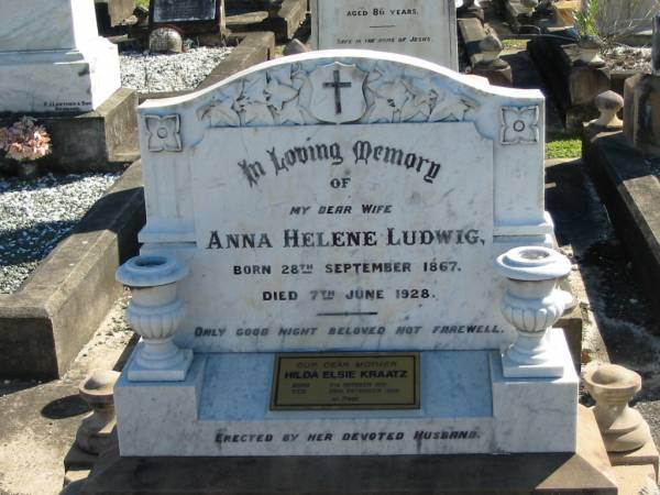 Anna Helene LUDWIG  | B: 28 Sep 1867  | D: 7 Jun 1928  |   | Hilda Elsie KRAATZ  | B: 3 Oct 1901  | D: 20 Dec 1996  |   | Bethania (Lutheran) Bethania, Gold Coast  | 