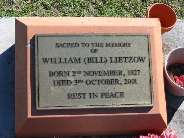 William (Bill) LIETZOW  | B: 2 Nov 1927  | D: 3 Oct 2001  |   | Bethania (Lutheran) Bethania, Gold Coast  | 