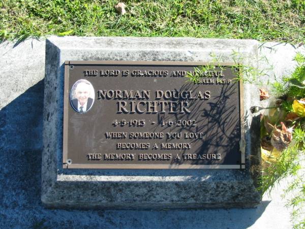 Norman Douglas RICHTER  | B: 4 May 1913  | D: 1 Jun 2002  |   | Bethania (Lutheran) Bethania, Gold Coast  | 