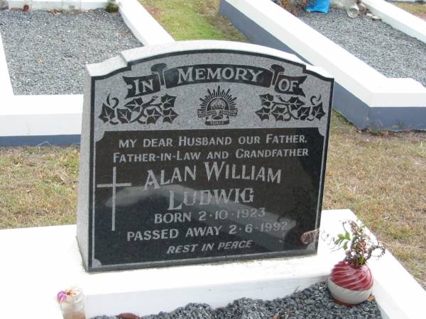 Alan William LUDWIG  | B: 2 Oct 1923  | D: 2 Jun 1992  |   | Bethel Lutheran Cemetery, Logan Reserve (Logan City)  | 
