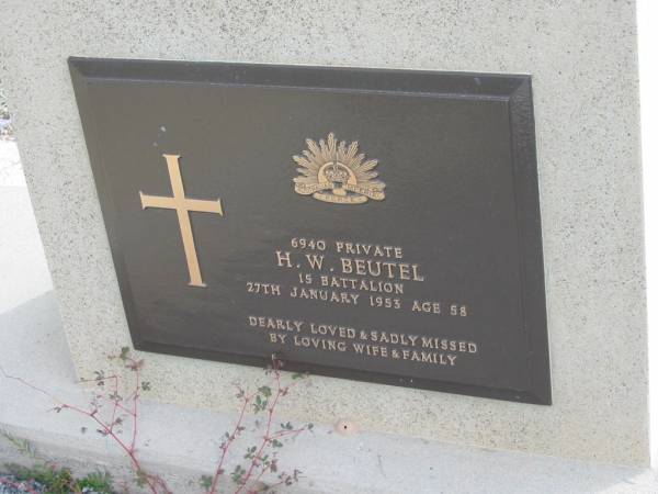 H W BEUTEL  | 27 Jan 1953  | aged 58  |   | Bethel Lutheran Cemetery, Logan Reserve (Logan City)  |   | 