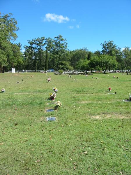 Blackbutt-Benarkin cemetery, South Burnett Region  | 