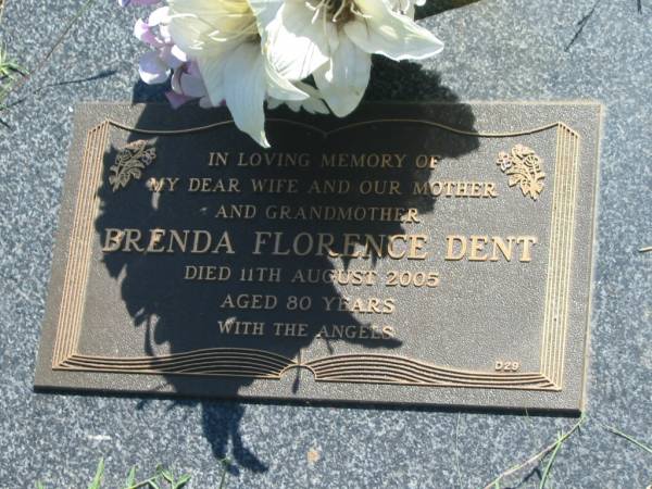 Brenda Florence DENT,  | wife mother grandmother,  | died 11 Aug 2005 aged 80 years;  | Blackbutt-Benarkin cemetery, South Burnett Region  | 