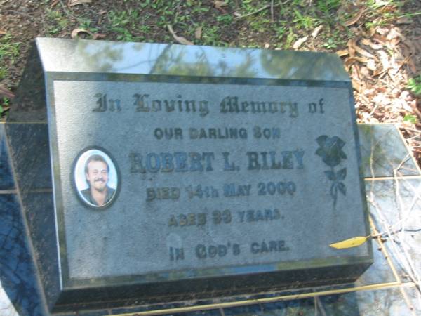 Robert L. BILEY,  | son,  | died 14 May 2000 aged 33 years;  | Blackbutt-Benarkin cemetery, South Burnett Region  | 