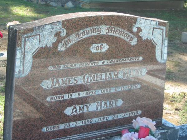 James William HART,  | born 15-5-1892,  | died 6-11-1978;  | Amy HART,  | born 28-3-1899,  | died 23-3-1979;  | parents grandparents;  | Blackbutt-Benarkin cemetery, South Burnett Region  | 
