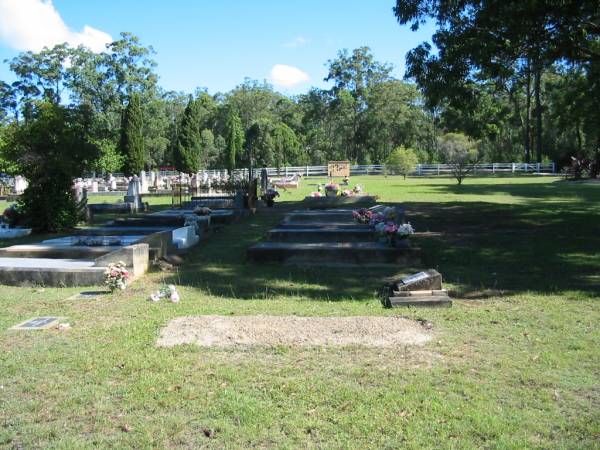 Blackbutt-Benarkin cemetery, South Burnett Region  | 