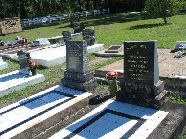 Gladys Mabel RICHARDSON,  | mother,  | died 13 Nov 1992 aged 89 years;  | William Earnest RICHARDSON,  | husband father,  | died in an accident 6 April 1959 aged 55 years;  | Blackbutt-Benarkin cemetery, South Burnett Region  | 