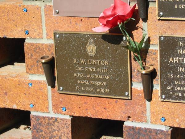 R.W. LINTON,  | died 15-8-2004 aged 86 years;  | Bribie Island Memorial Gardens, Caboolture Shire  | 