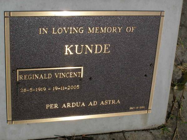 Reginald Vincent KUNDE,  | 28-5-1919 - 19-11-2005;  | Brookfield Cemetery, Brisbane  | 