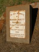 
Bernard Verett BARDWELL?
b: 2 Sep 1881
d: 20 Aug 1955

Pioneer Cemetery - Broome
