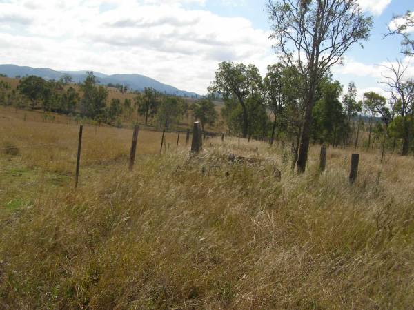 Fairview Cemetery, Bryden, Somerset Region, Queensland  |   |