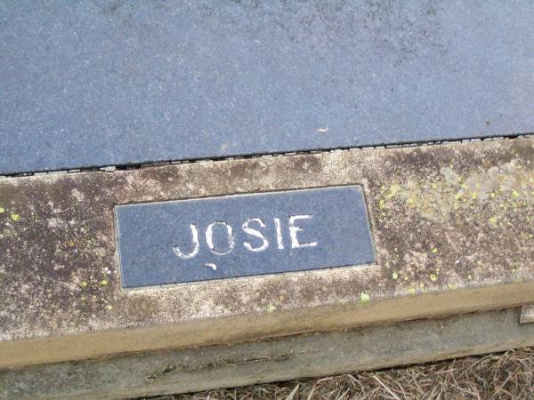 Mary Josephine (Josie) MURRIHY, sister,  | died 22 Aug 1969 aged 73 years;  | Caffey Cemetery, Gatton Shire  | 