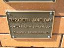 Elizabeth Jane DAY,
16-12-1957 - 31-01-2004;
Canungra Cemetery, Beaudesert Shire