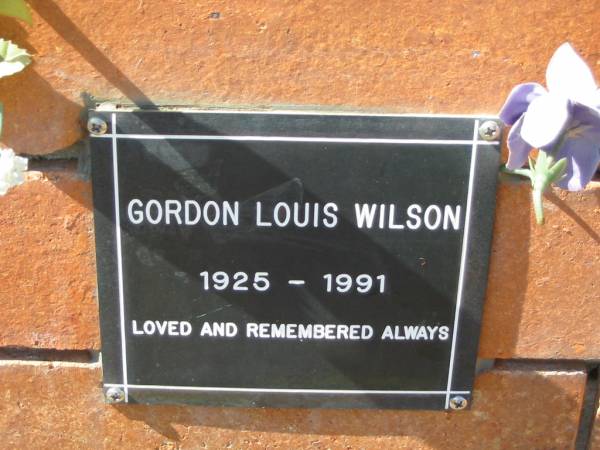 Gordon Louis WILSON,  | 1924 - 1991;  | Canungra Cemetery, Beaudesert Shire  | 