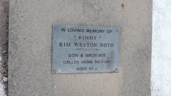 Kim Weston BOTO (Kimmy)  | d: 30 Jul 1966 aged 6  |   | Cawarral Cemetery  |   | 