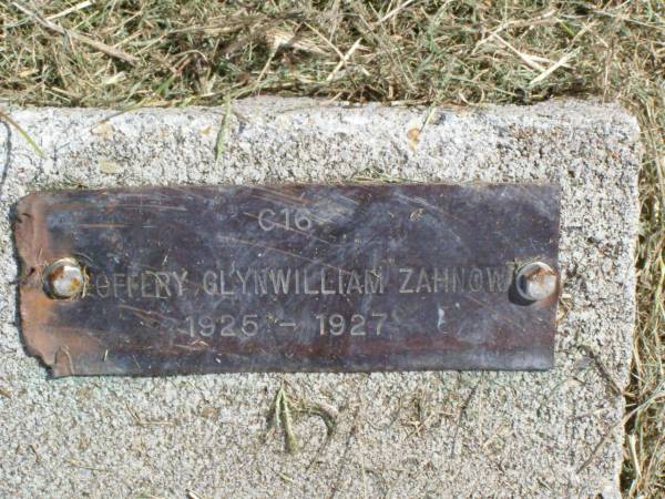 ?offery Glynwilliam ZAHNOW,  | 1925 - 1927;  | Coleyville Cemetery, Boonah Shire  | 