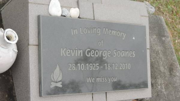 Kevin George SOANES  | b: 28 Oct 1925  | d: 18 Dec 2010  |   | Cooloola Coast Cemetery  |   | 