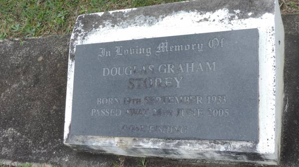 Douglas Graham STOREY  | b: 19 Sep 1933  | d: 26 Jun 2005  |   | Cooloola Coast Cemetery  |   | 