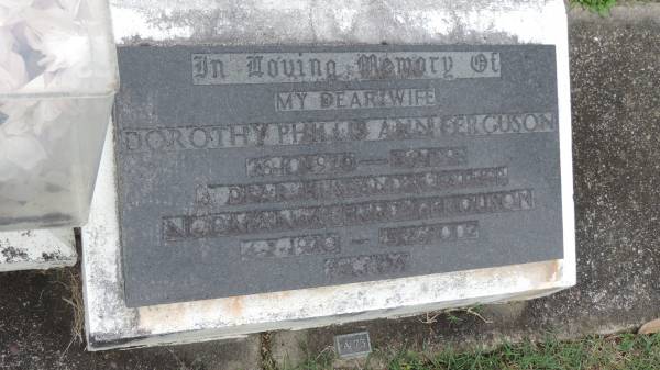 Dorothy Phillis Anne FERGUSON  | b: 26 Oct 1920  | d: 3 Sep 1998  |   | Norman Alfred FERGUSON  | b: 4 Jul 1920  | d: 15 Feb 2002  |   | Cooloola Coast Cemetery  |   | 